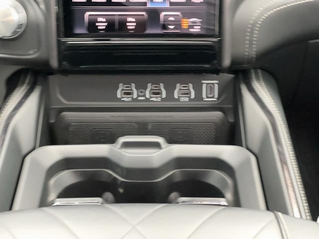 2025 RAM 1500 Limited Crew Cab 4x4 5'7" Box
