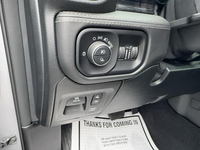 2025 RAM 1500 Limited Crew Cab 4x4 5'7" Box