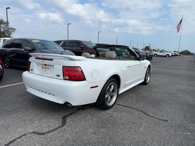 2003 Ford Mustang GT Deluxe