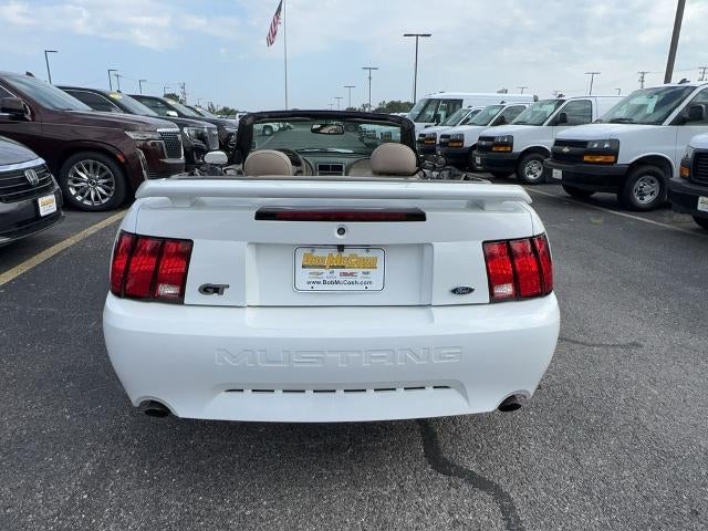 2003 Ford Mustang GT Deluxe