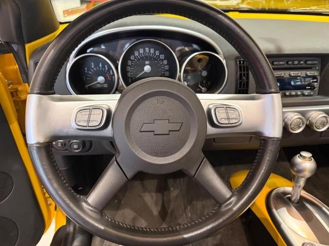 2004 Chevrolet SSR LS