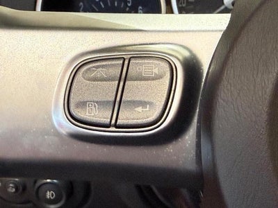 2004 Chevrolet SSR LS