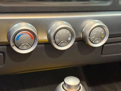 2004 Chevrolet SSR LS