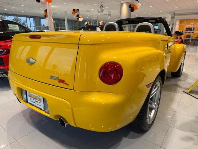 2004 Chevrolet SSR LS