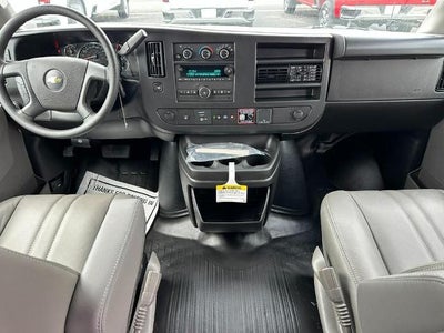 2025 Chevrolet Express Cargo WT