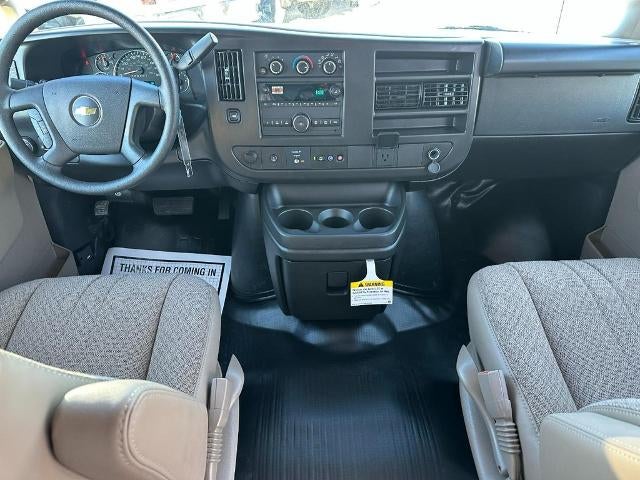 2025 Chevrolet Express Cargo WT