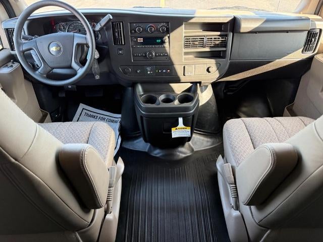 2025 Chevrolet Express Cargo WT