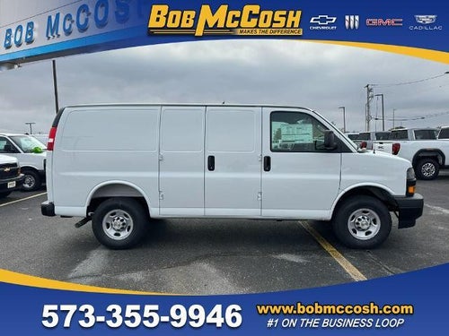 2025 Chevrolet Express Cargo WT