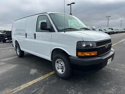 2025 Chevrolet Express Cargo WT