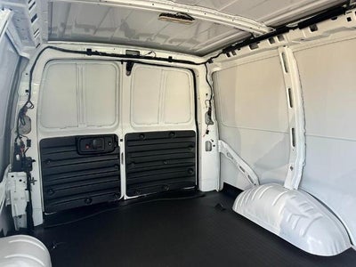 2025 Chevrolet Express Cargo WT