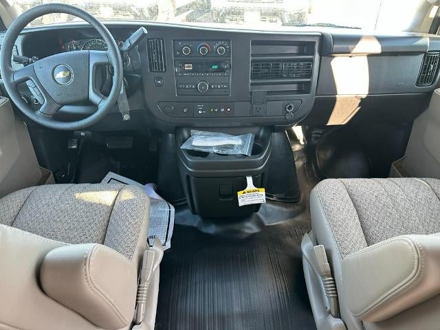 2025 Chevrolet Express Cargo WT